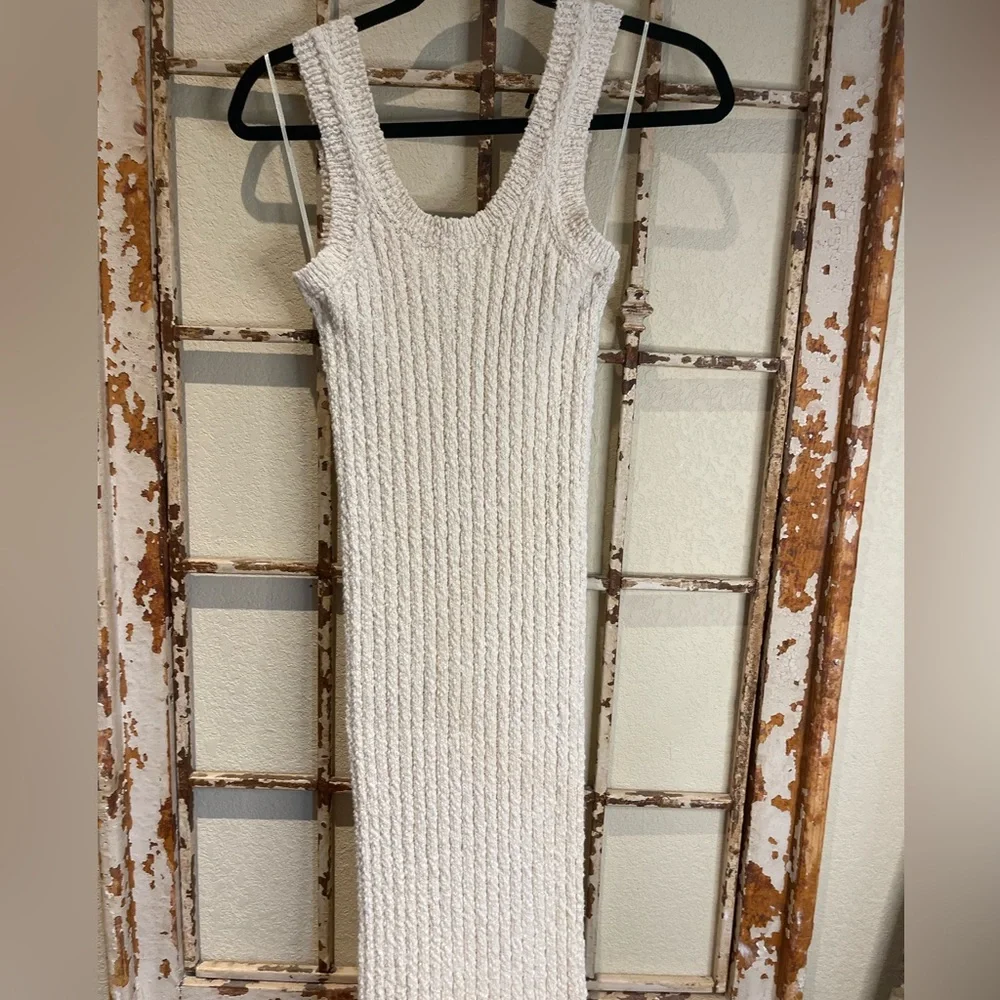Sleeveless Midi Sweater Dress - Picture 7 of 12